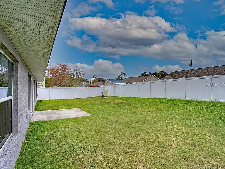 1037 Cass Ave — Photo 28