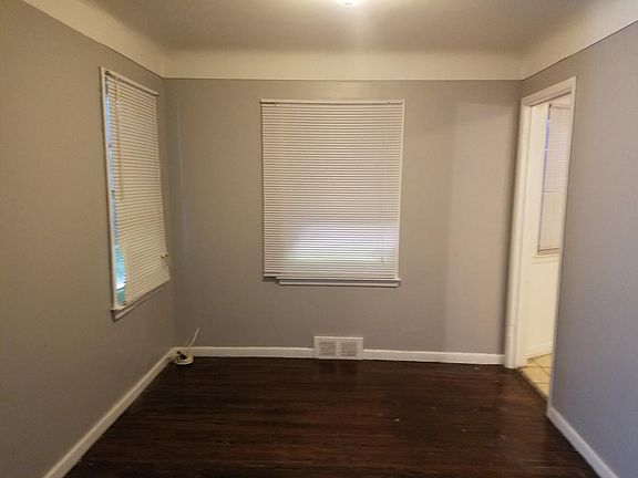 5th image of 14160 Montrose St