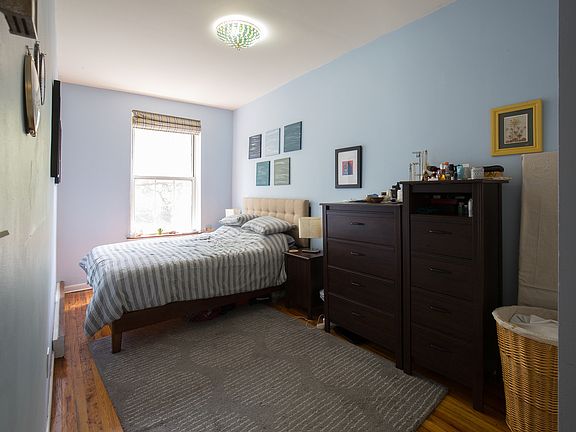 5th image of 44 Saint Marks Pl #3