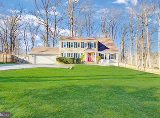 12102 Metcalf Cir, Fairfax, VA 22030