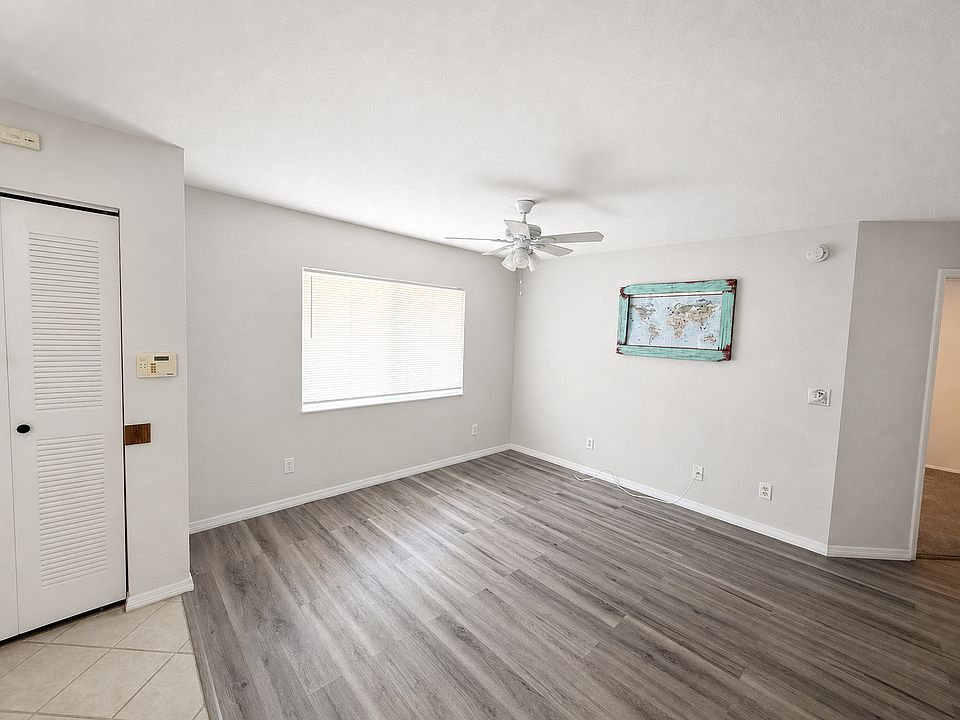 1st image of 7904 Waterview Way