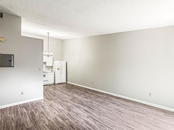 4th image of 6839 Tiki Ln