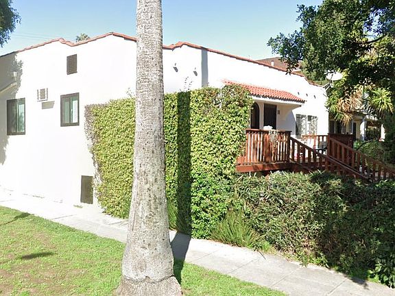 3rd image of 601 N Alexandria Ave