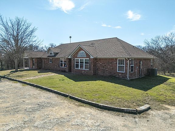 2nd image of 768 Longbranch Dr
