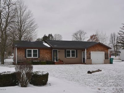 455 Douglas Dr, Decatur, MI, 49045
