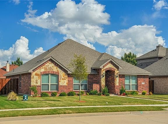 2nd image of 3030 Carlton Pkwy