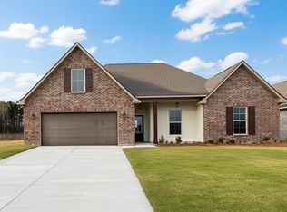 5204 Cadabra Dr, Shreveport, LA 71107