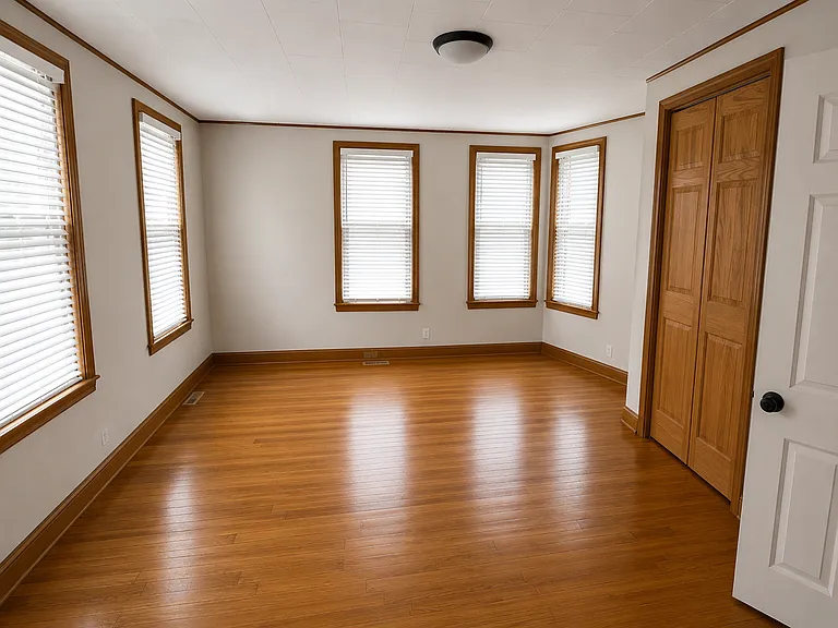 10 Pine St #1 — Photo 5