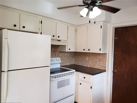 3rd image of 5033 Whiting Dr