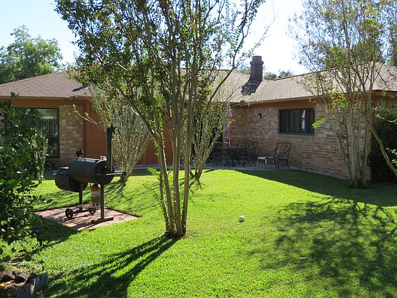 4th image of 19706 Horseshoe Lake Ln