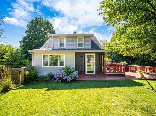 230 S Wall St, Kingston, NY 12401