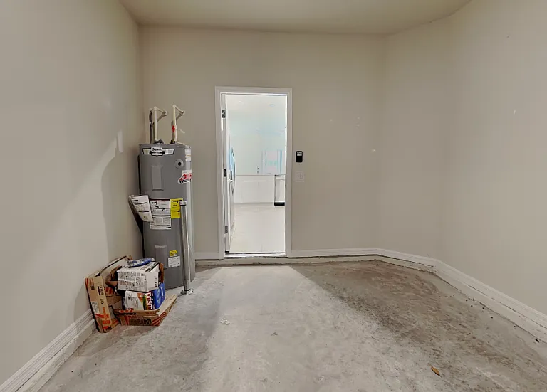 461 Beryl Cv — Photo 27