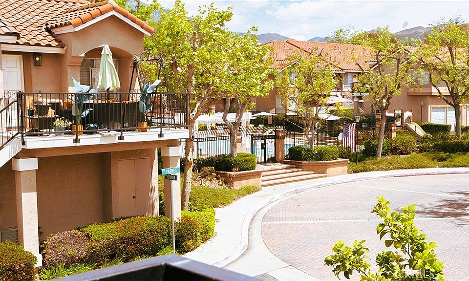 1st image of 7 Via Hermosa