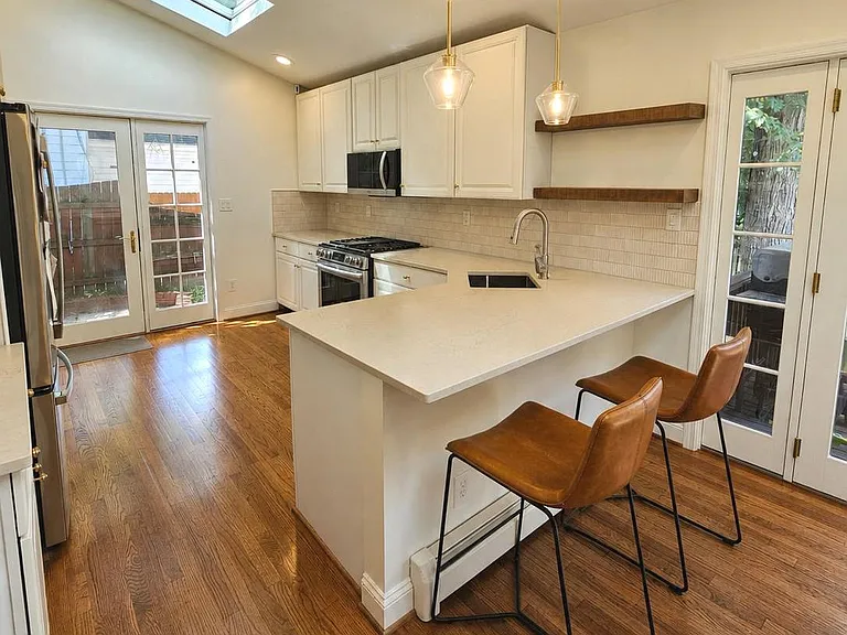 3304 Circle Hill Rd — Photo 11