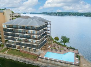 90 Falls Point Dr UNIT 1B, Lake Ozark, MO 65049
