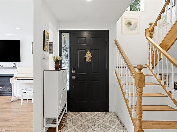 4th image of 1503 Upper Middle Rd #1