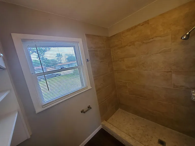 654 Santa Monica St — Photo 14