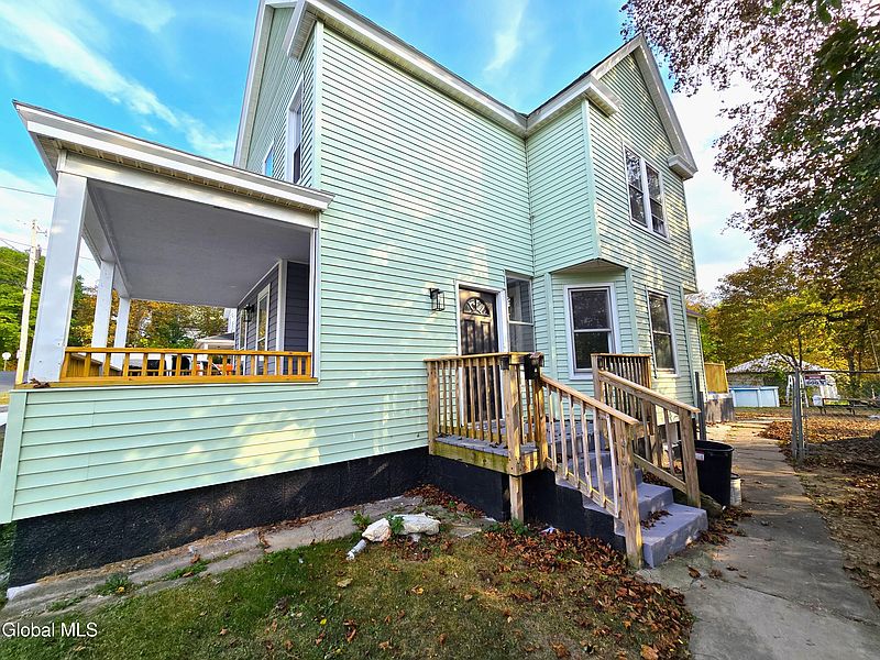 4th image of 910 Gerling Street