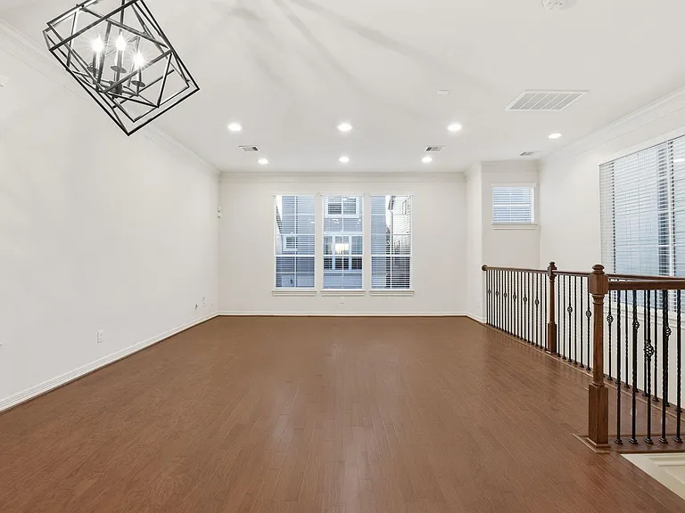 3209 Clearview Cir — Photo 16