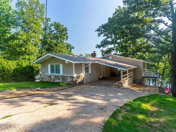 111 W Lakeshore Dr, Cherokee Village, AR 72529