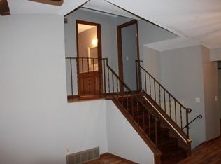 510 Egret Blvd NW, Coon Rapids, MN 55448