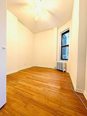 5th image of 224 E 51st St #5C