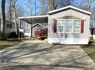 1229 Columbiana Lisbon Rd #80, Columbiana, OH 44408