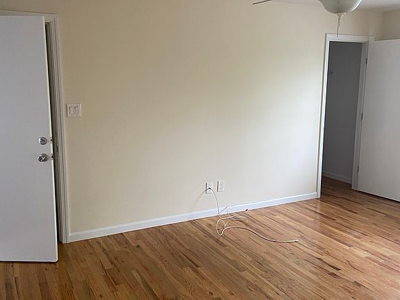 3rd image of 252 Watchogue Rd Floor 2