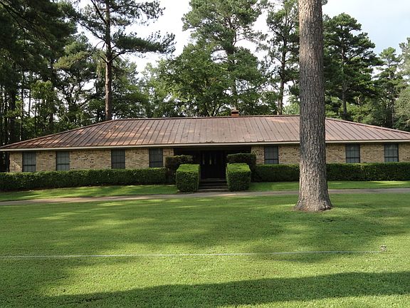 3rd image of 204 Cumberland Ln