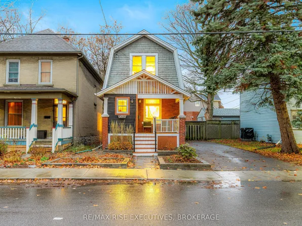 570 Frontenac St, Kingston, ON K7K 4M2