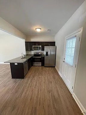 108 Blue St - L — Photo 2