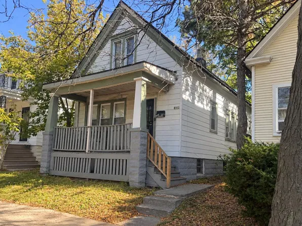 3202 N 11th STREET, Milwaukee, WI 53206