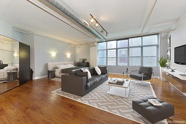 Sold by Compass | media 2