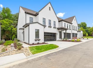 6314 Providence Rd, Charlotte, NC 28226