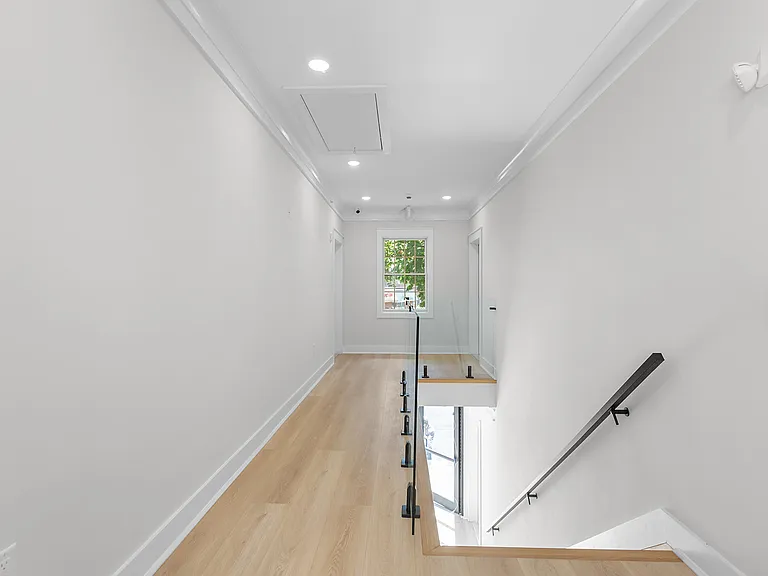5 Milton Ave #B — Photo 4