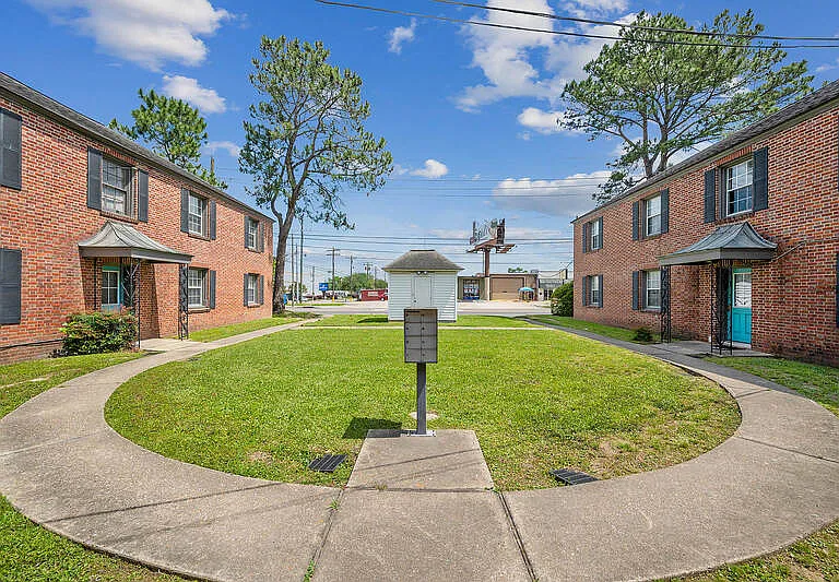 4238 Perkins Rd — Photo 5