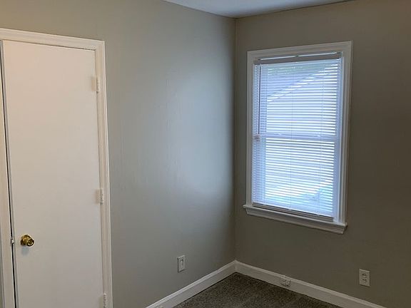 5th image of 1927 Taylor St