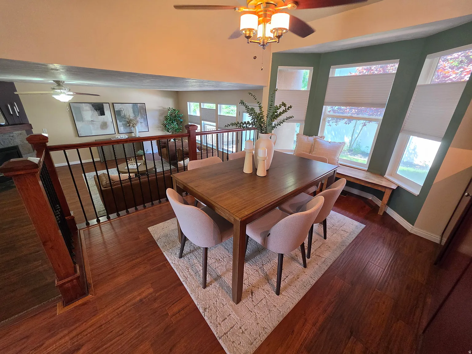 4 bed, 2.5 bath, 2000 sqft, $2,995 — Photo 4