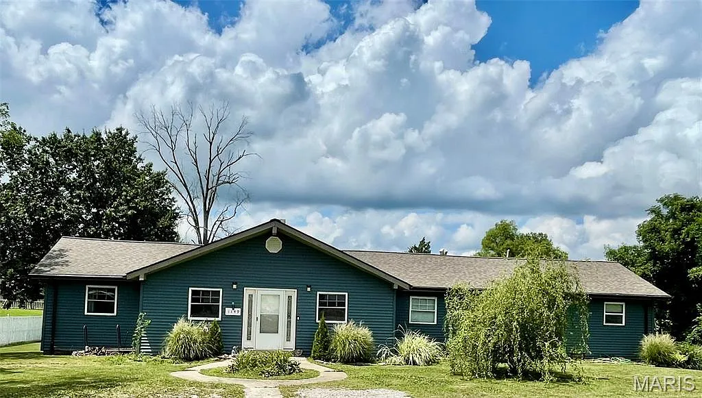 1149 Bermuda Dr photo 1