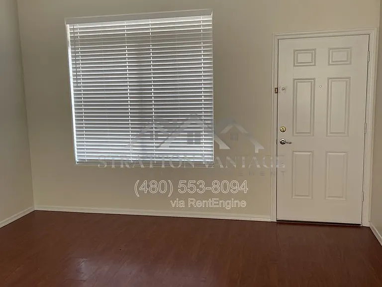 1327 E Weatherby Way — Photo 5