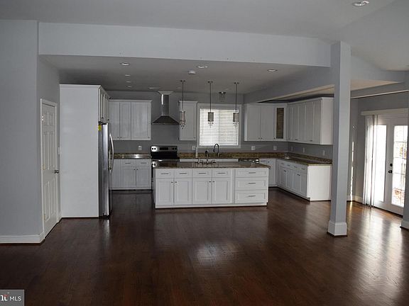 4th image of 5519 Wharton Ln