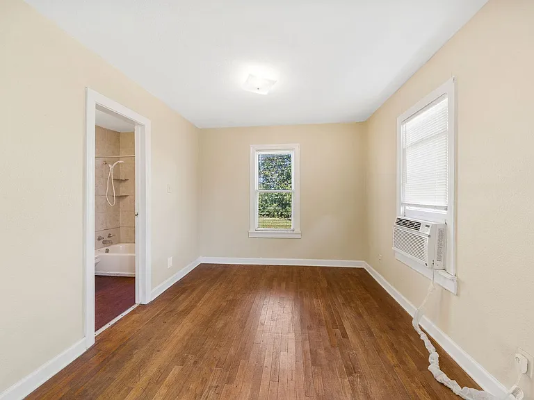 313 La Manda Blvd — Photo 15