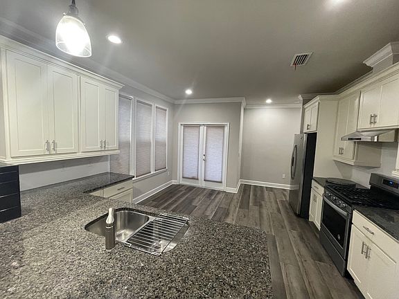 3rd image of 1343 NW 120th Way