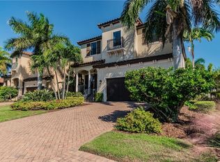 5615 Title Row Dr, Bradenton, FL 34210
