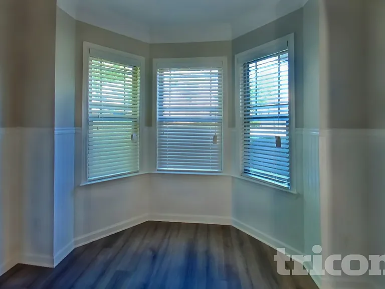 4025 Trimrose Ct — Photo 3