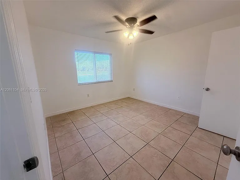 995 NE 34th Ave #101 — Photo 15