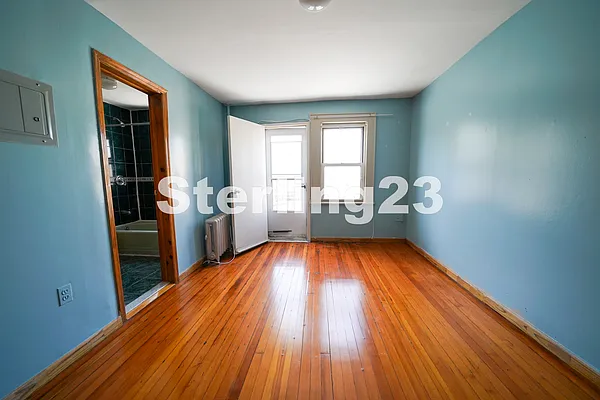 Rented by Sterling Realty Solution Inc | media 8