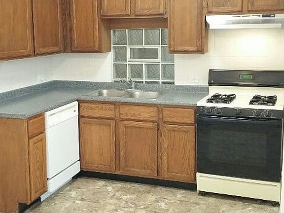 4th image of 1308 Sherman Ave #3