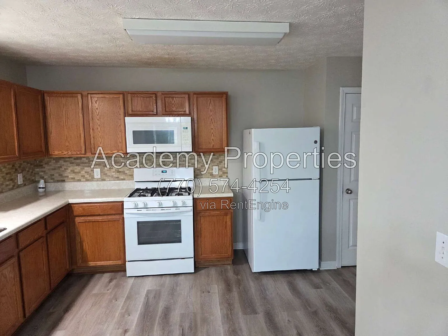 4 bed, 3.5 bath, $2,150 — Photo 3