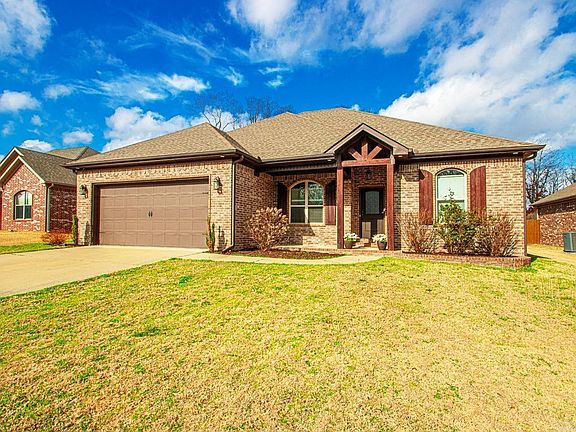 2nd image of 1009 Oak Forest Cir